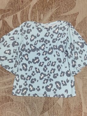 Riah Fashion Light Blue Leopard Print Flutter Sleeve Top